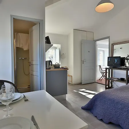 - La Bastide Bleue *